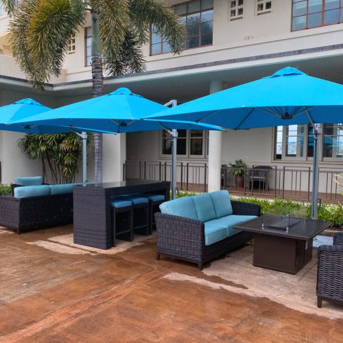 Eclipse® Cantilever Umbrella ⁣